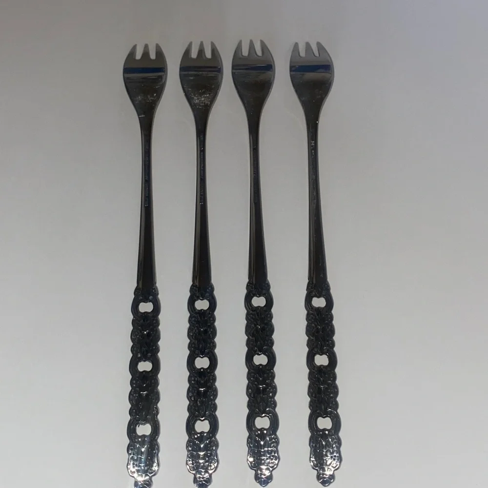 Vintage Oneida Stainless Cocktail/ Shrimp Set Of 4 Forks